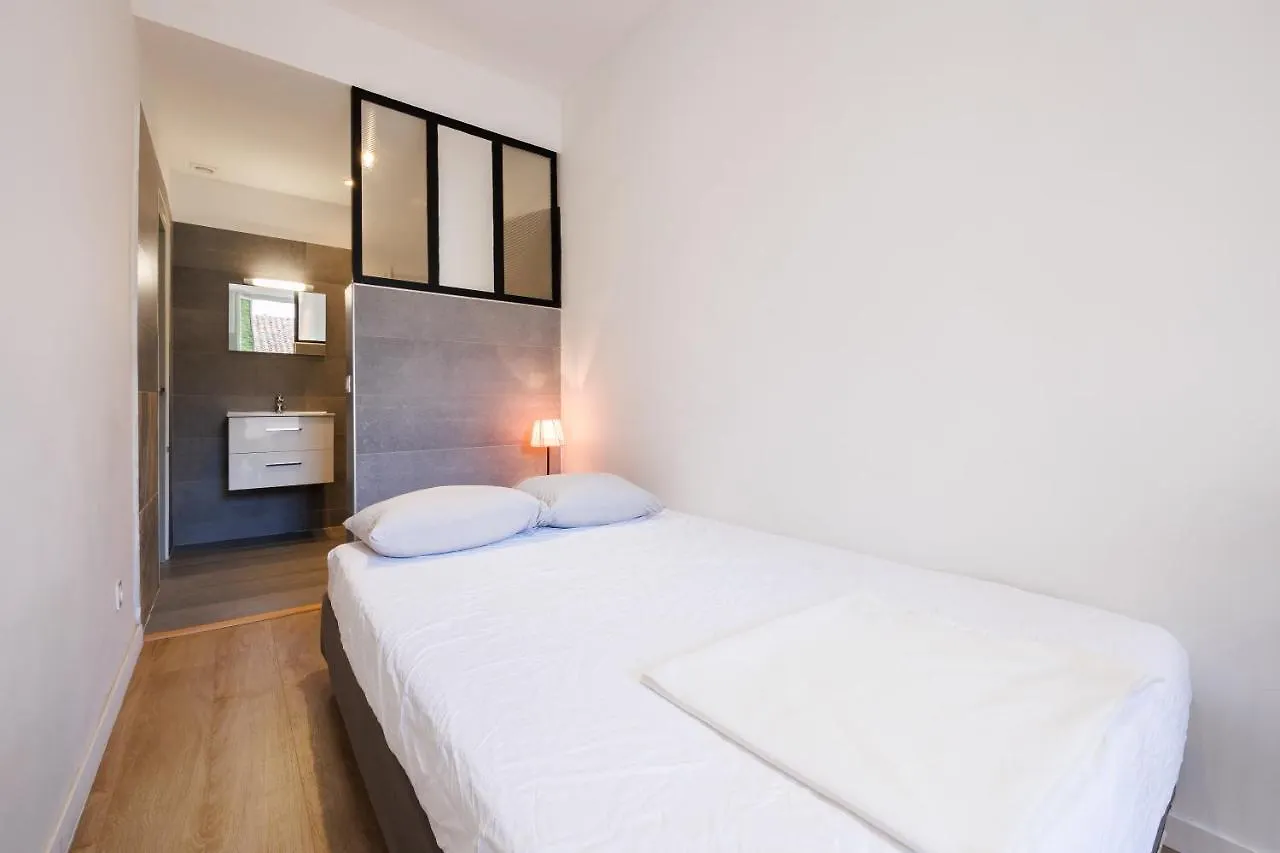 15 Minutes Du Vieux Port, Confort Et Espace Au Calme Du Palais Longchamp Marsella