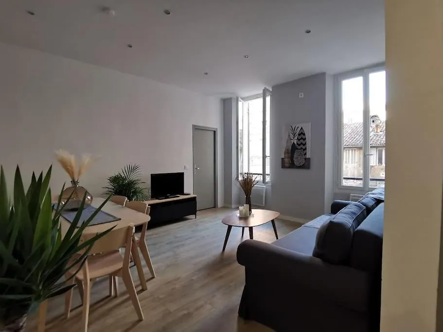 15 Minutes Du Vieux Port, Confort Et Espace Au Calme Du Palais Longchamp Marseilles 0*,