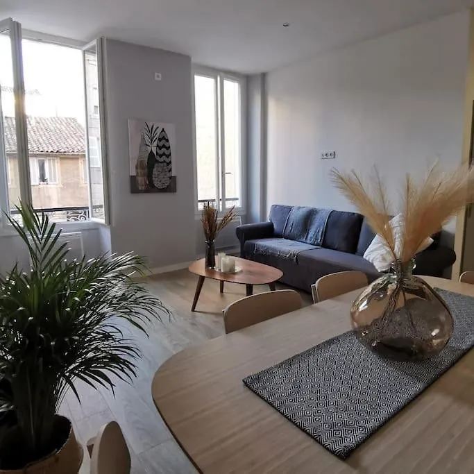 Apartment 15 Minutes Du Vieux Port, Confort Et Espace Au Calme Du Palais Longchamp Marseilles